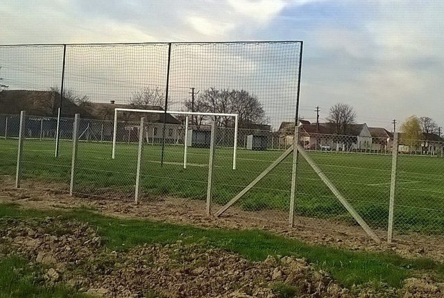 Stadionul de fotbal din Vălcani
